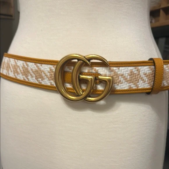 Gucci Tan and Gold Women\'s Belt Wide Brown Leather Belt With Double G Buckle | GUCCI® US main image 2